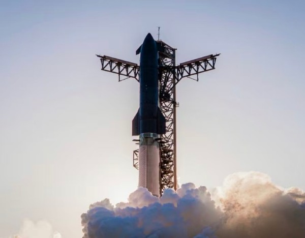 上市后首度盈利！SpaceX AI业务收入暴涨830%贡献超星链，马斯克回应特斯拉合并传闻
