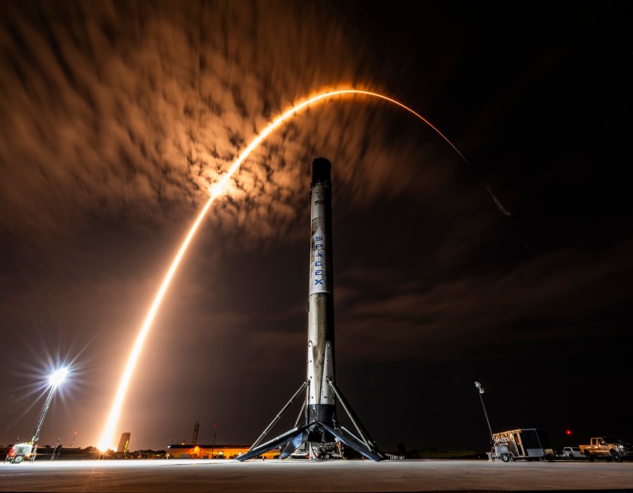 SpaceX与阿波罗达成400亿美元协议，为AI芯片融资